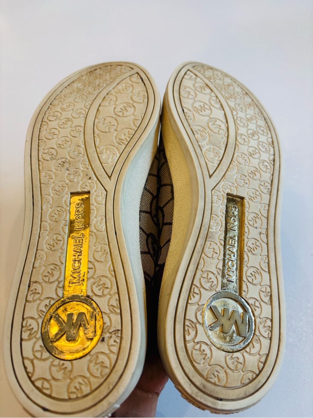 Michael Kors Beige Monogram Canvas Sneakers with Brown Leather Trim size 7.5 - Picture 5 of 7